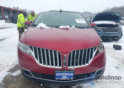 2013 Lincoln Mkx z USA, uszkodzony, nr VIN 2LMDJ8JK6DBL48953